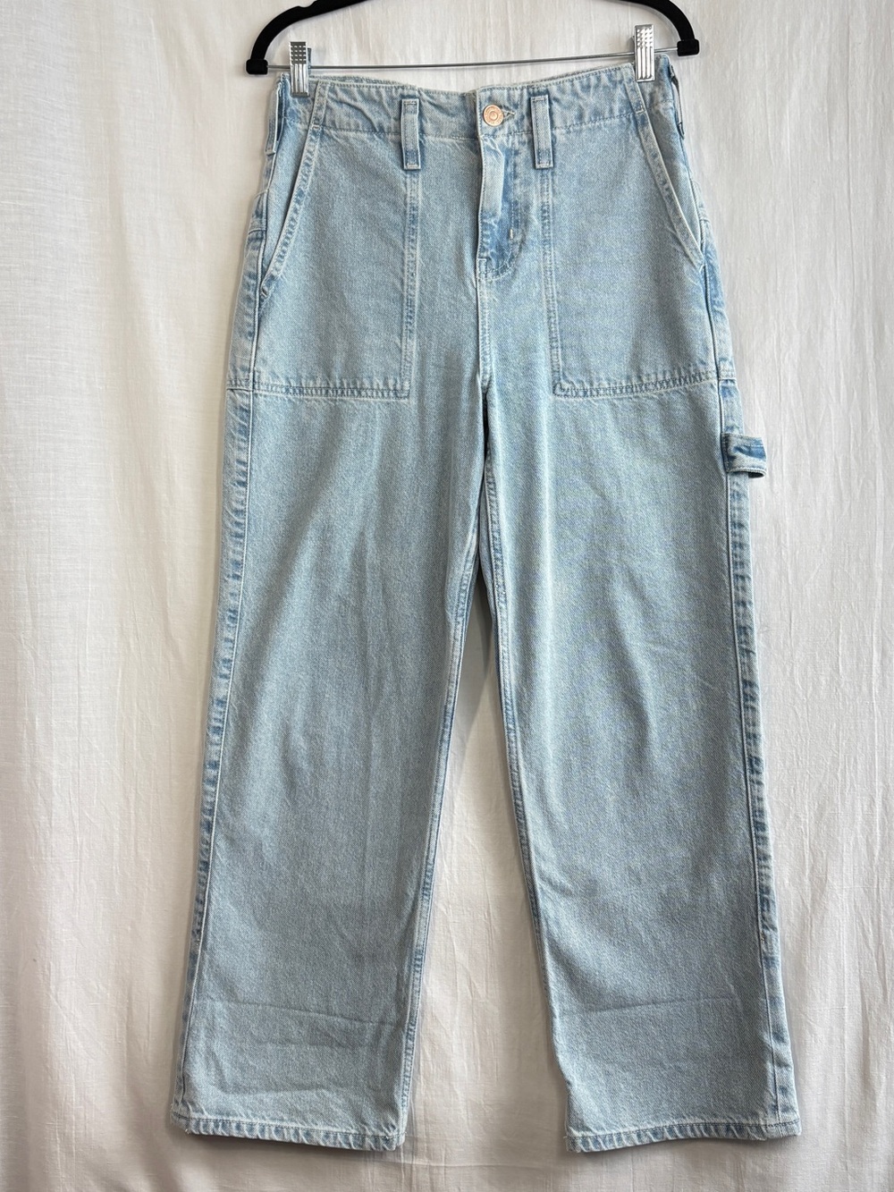 We The Free wide leg carpenter jeans high rise patch pockets.
